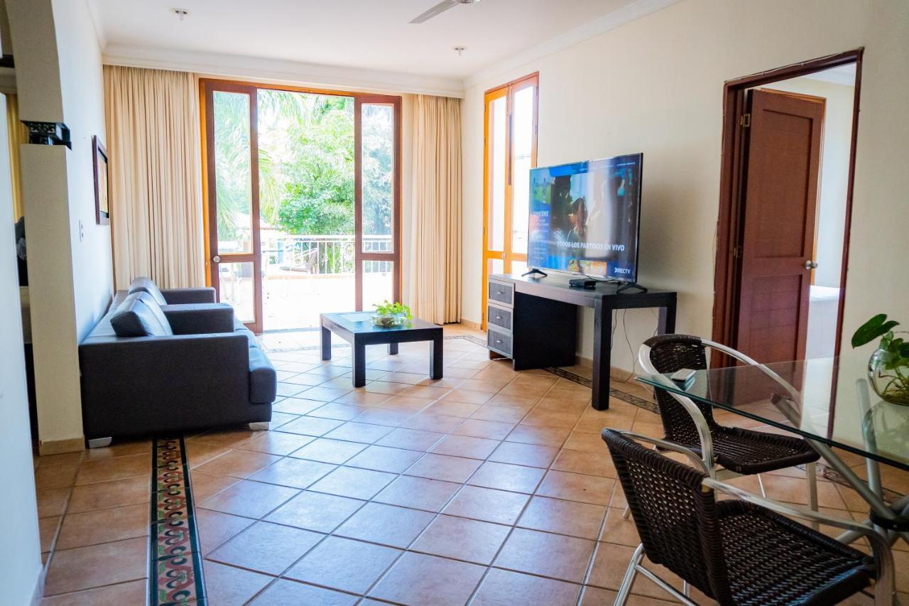 חירארדוט Hotel Penon Suites מראה חיצוני תמונה