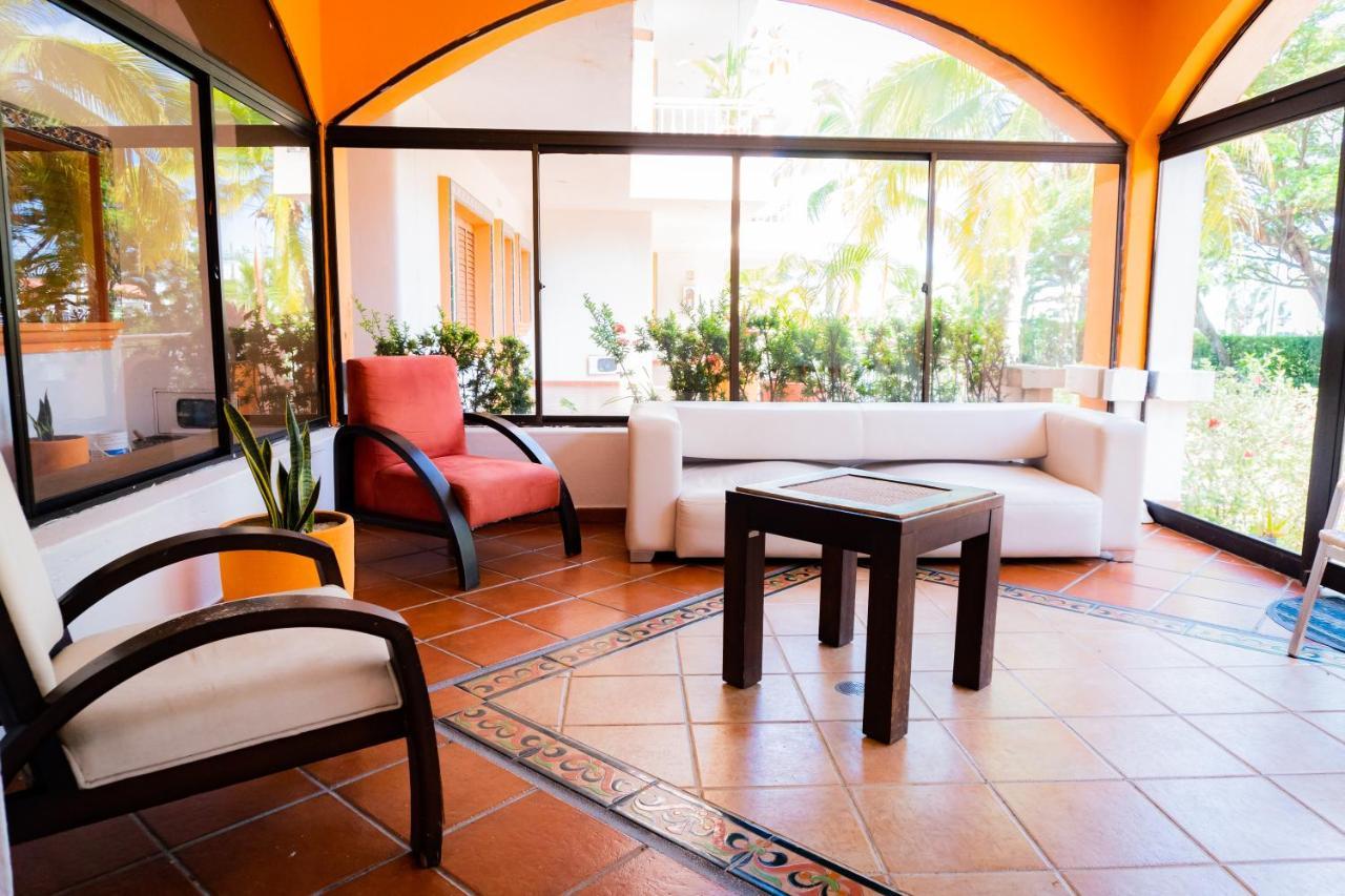 חירארדוט Hotel Penon Suites מראה חיצוני תמונה