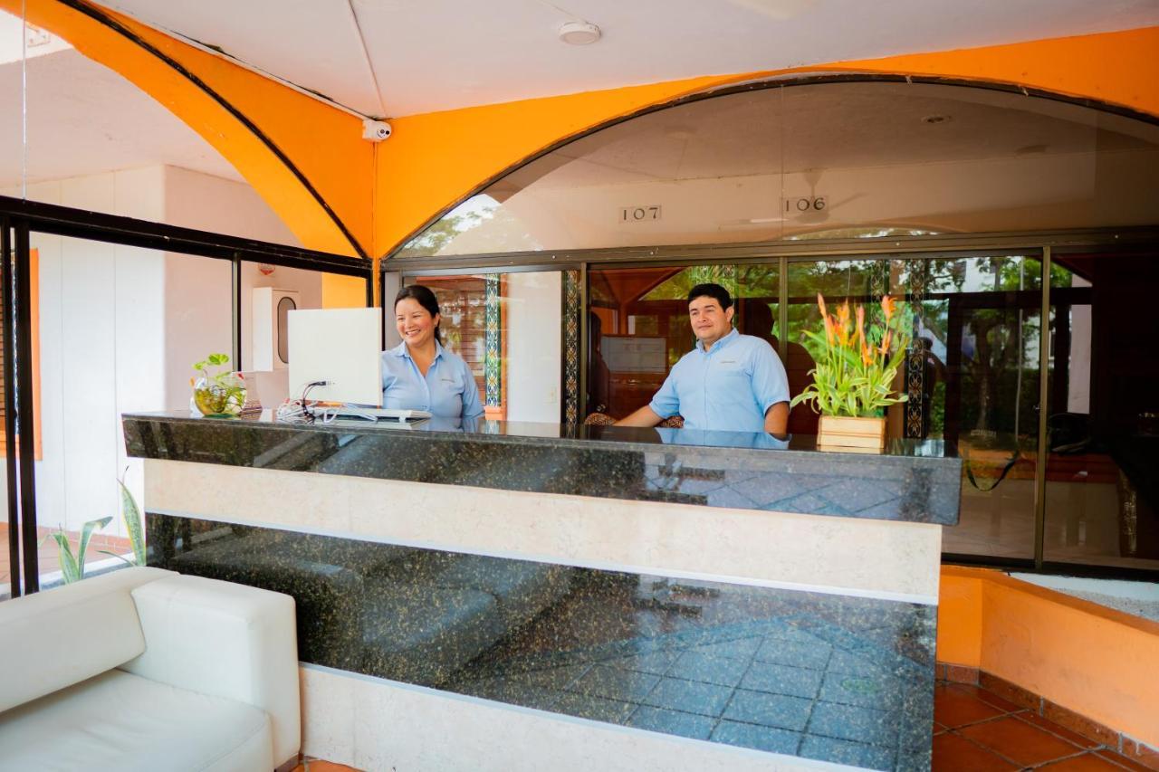 חירארדוט Hotel Penon Suites מראה חיצוני תמונה