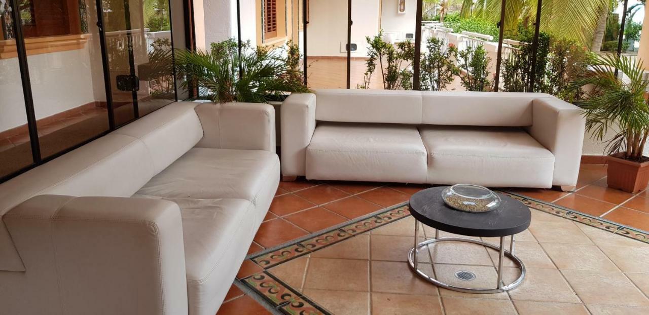 חירארדוט Hotel Penon Suites מראה חיצוני תמונה