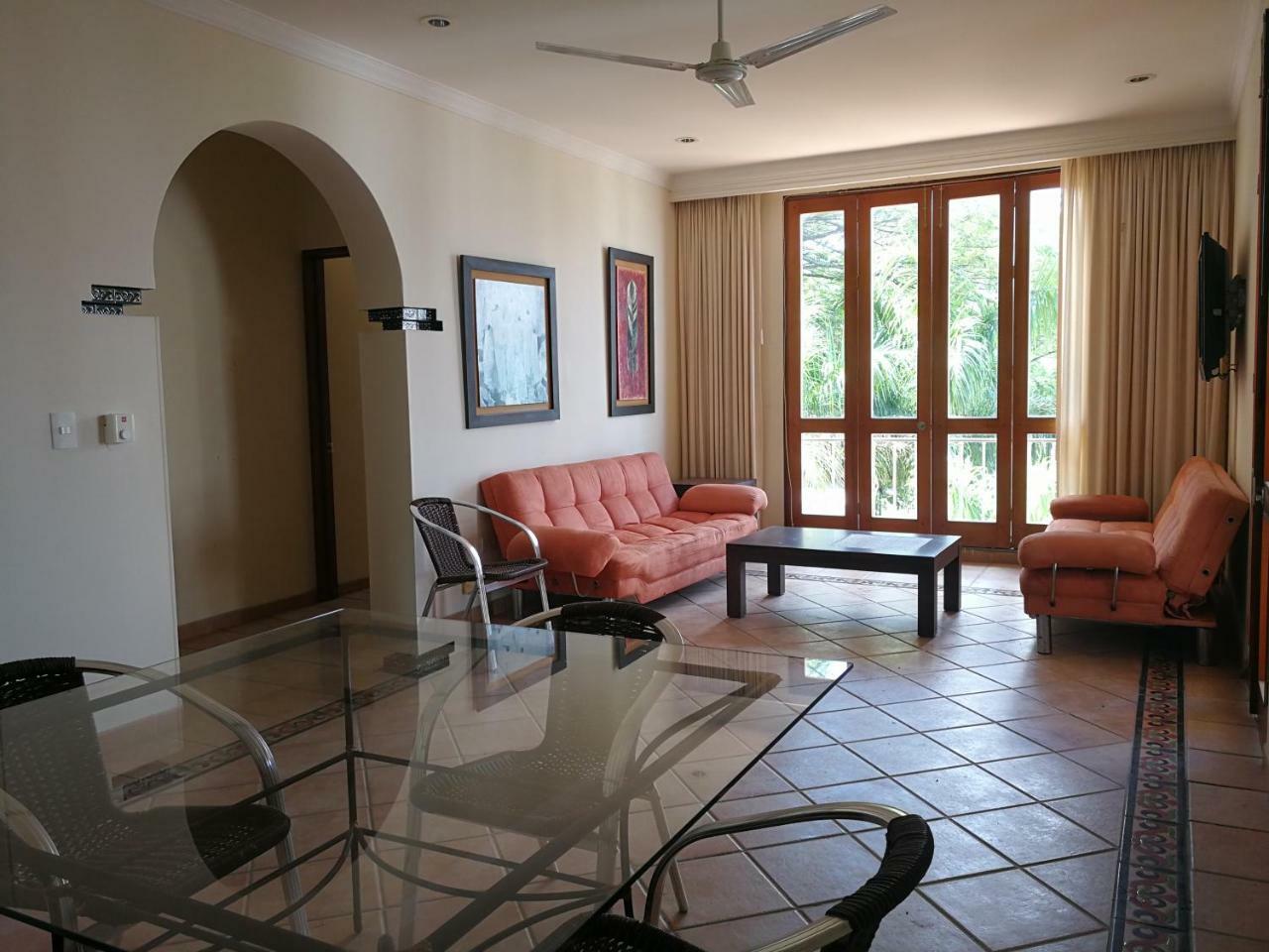 חירארדוט Hotel Penon Suites מראה חיצוני תמונה