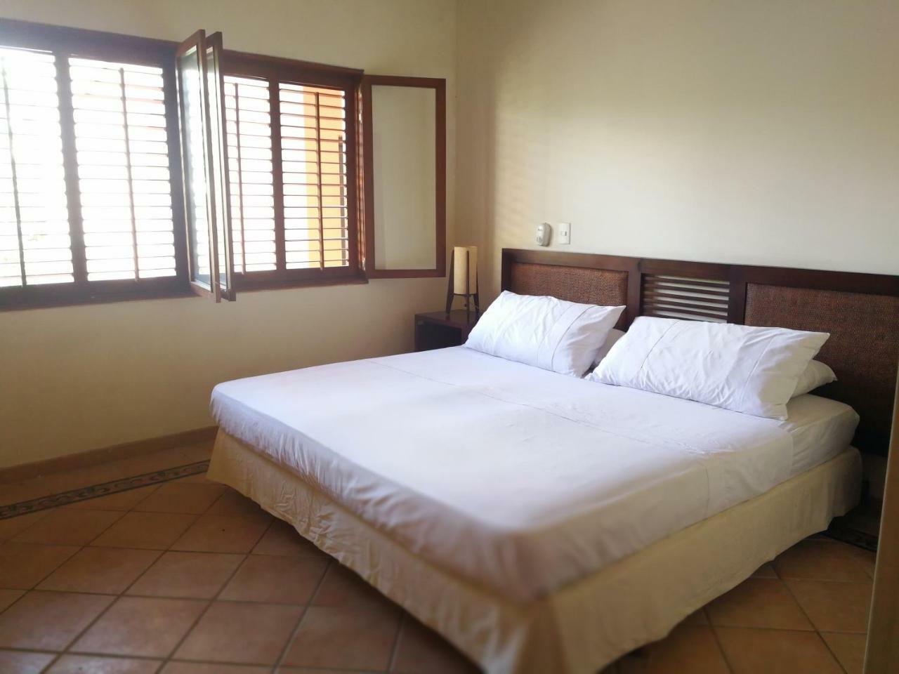 חירארדוט Hotel Penon Suites מראה חיצוני תמונה
