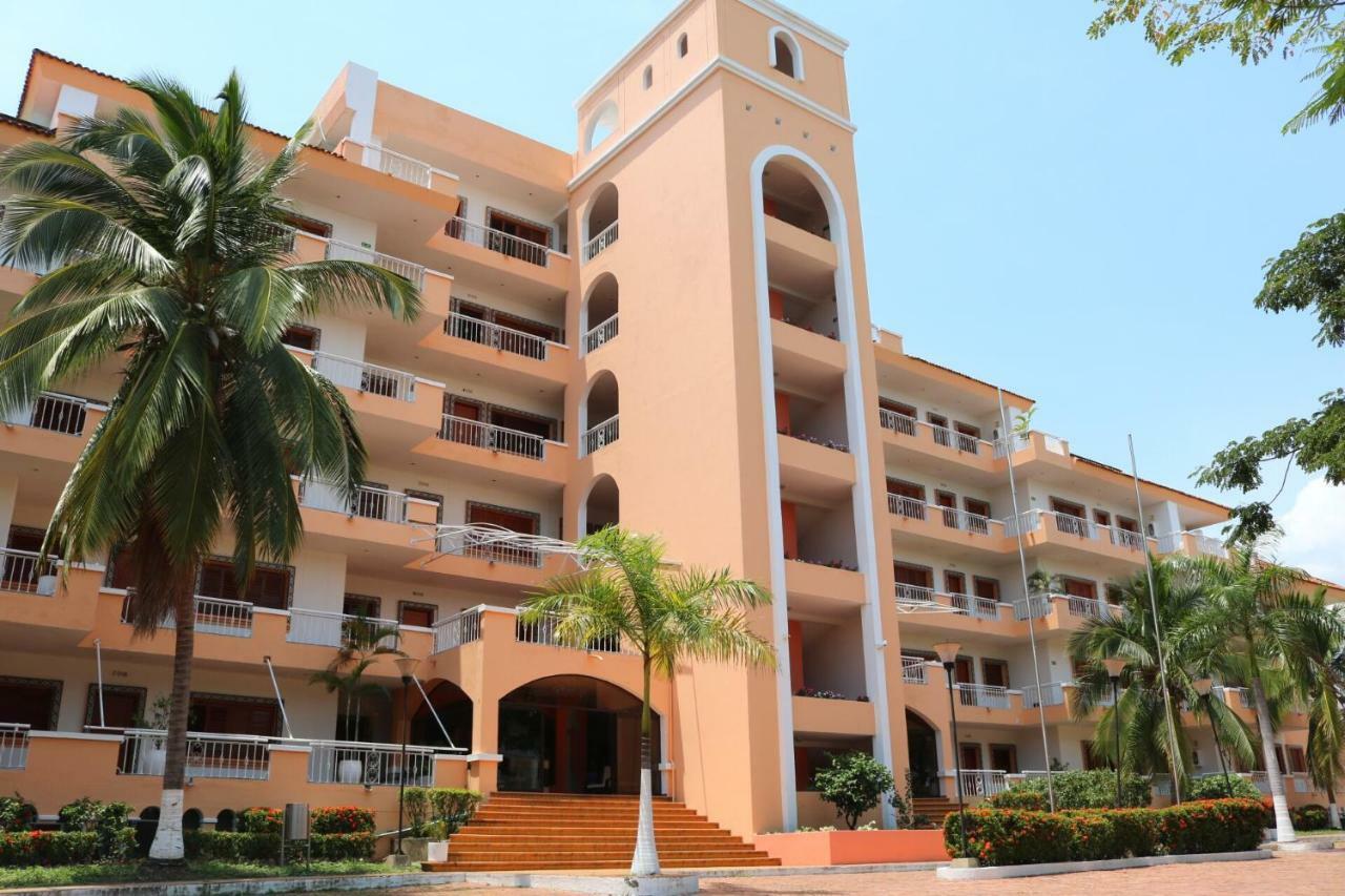 חירארדוט Hotel Penon Suites מראה חיצוני תמונה