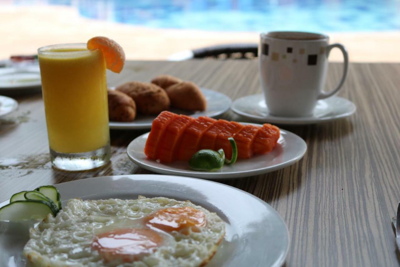 חירארדוט Hotel Penon Suites מראה חיצוני תמונה